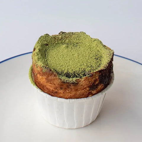 Matcha Burnt Cheese Cruffin